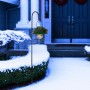 Alpine Corporation Holiday Décor Acrylic Snowman Stakes with Solar Color Changing LED Lights, 2-Pack